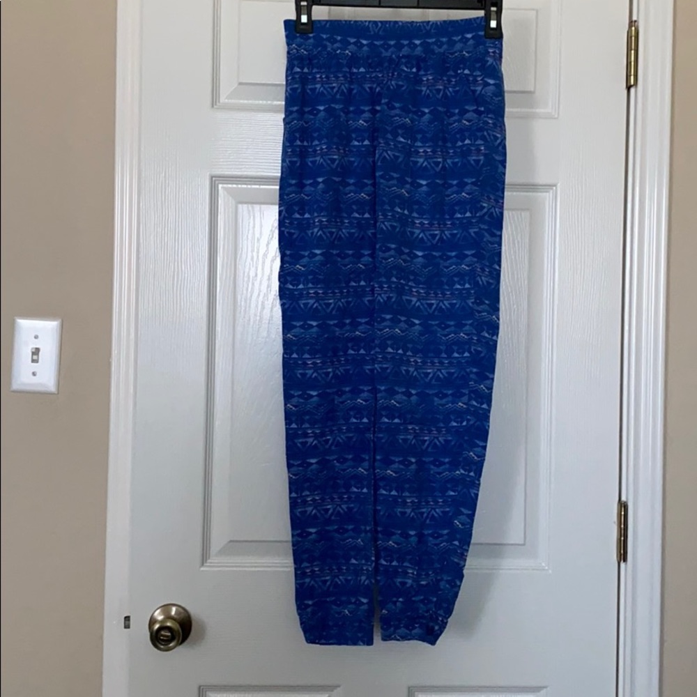 Women’s Hollister Aztec Pattern Casual/Fun Pants
